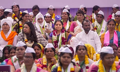 மதுபான கொள்கை வழக்கில் சிக்கிய கே. கவிதா உண்ணாவிரதம்: பெண்களுக்கு இடஒதுக்கீடு வேண்டி போராட்டம்