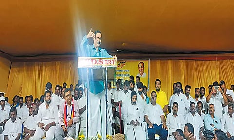 தமிழகத்தில் தொழிற்சாலைகளில் 80 சதவீதம் தமிழருக்கு வேலை வழங்க சட்டம் கொண்டு வர வேண்டும் - அன்புமணி ராமதாஸ்