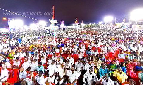 தி.மு.க. என்றாலே குடும்ப அரசியல்தான்: "தொண்டனாக இருந்து மக்களை நேசிப்பவன் நான்" சிவகங்கை பொதுக்கூட்டத்தில் எடப்பாடி பழனிசாமி பேச்சு