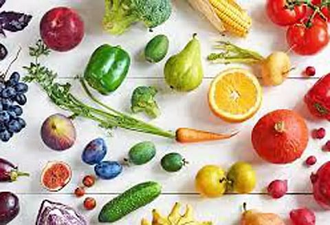 நாமக்கல் உழவர் சந்தையில்ரூ.8½ லட்சத்துக்கு காய்கறி, பழங்கள் விற்பனை