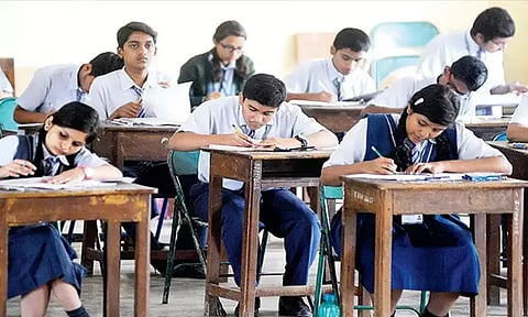 இமாசல பிரதேசம்: 5.25 லட்சம் மாணவர்கள் பள்ளி சீருடை வாங்க நேரடி வங்கி பணபரிமாற்றம்