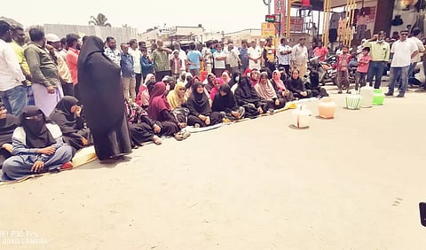 குடிநீர் கேட்டு பொதுமக்கள் சாலை மறியல்