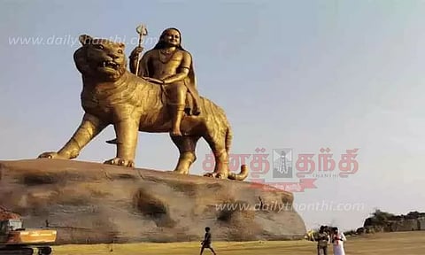 மாதேஸ்வரன் மலையில் புலி மீது அமர்ந்திருக்கும் 108 அடி உயர மலை மாதேஸ்வரா சிலை