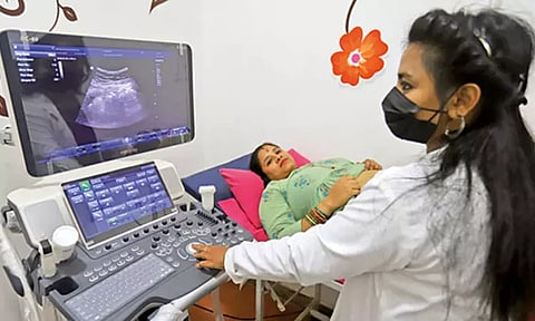 ஓமந்தூரார் அரசு பல்நோக்கு ஆஸ்பத்திரியில் கர்ப்பிணிகளுக்கு இலவச ஆரம்பநிலை சிசு வளர்ச்சி பரிசோதனை