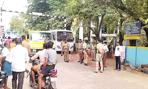 சிறப்பு கிராம சபை கூட்டம் திடீரன ரத்து செய்யப்பட்டதால் பரபரப்பு