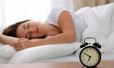 "மனைவி அமைவதெல்லாம் இறைவன் கொடுத்த வரம்...." எந்நேரமும் தூங்கும் மனைவி : அனைத்து வீட்டு வேலைகளும் தாமே செய்வதாக போலீசாரிடம் புகார் அளித்த கணவர்...!