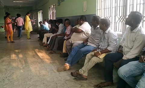 வட்டார போக்குவரத்து, பத்திரப்பதிவு அலுவலகங்களில் லஞ்ச ஒழிப்பு துறை போலீசார் திடீர் சோதனை