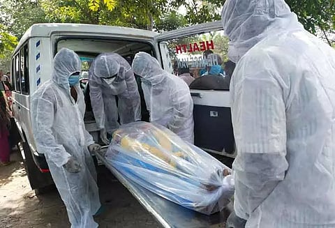 கொரோனாவுக்கு மூதாட்டி பலி