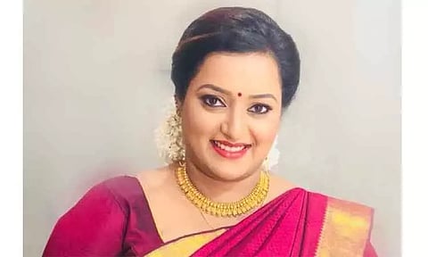 கேரள தங்க கடத்தல் விவகாரம்: ஸ்வப்னா சுரேஷ், பெங்களூரு போலீஸ் நிலையத்தில் ஆஜர்