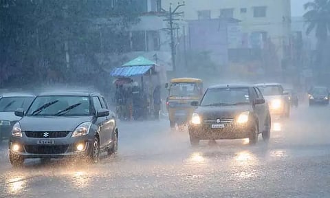 கடலூ மாவட்டத்தில் 2-வது நாளாக மழை