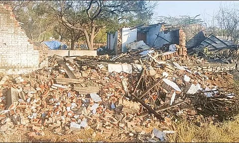 சிவகாசி அருகே பட்டாசு ஆலையில் வெடி விபத்து; அறைகள் இடிந்து சேதம்