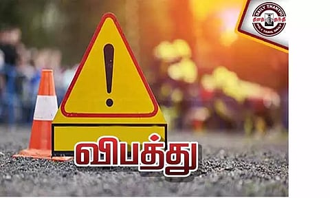 லாரி மோதி கோவில் சுவர் சேதம்