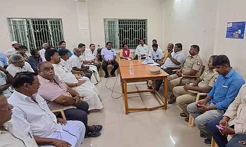 முண்டியம்பாக்கத்தில் பாலம் கட்டக்கோரி நாளை கடையடைப்பு