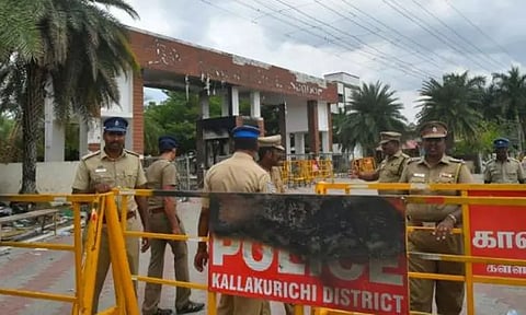 பள்ளி நிர்வாகிகளின் ஜாமீனை ரத்து செய்ய கோரிய மேல்முறையீடு மனுவை அவசரமாக விசாரிக்க வேண்டும்கள்ளக்குறிச்சி மாணவியின் தாயார் முறையீடு