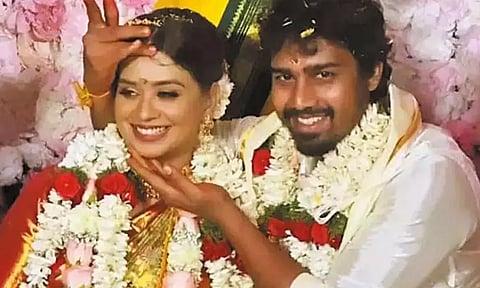 டி.வி. நடிகையுடன் 'பசங்க' பட நடிகர் கிஷோர் திருமணம்