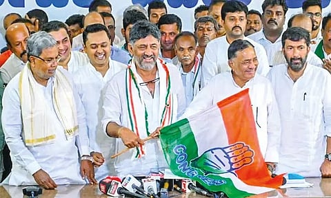 சமூகங்கள் இடையே விஷ விதைகளை விதைக்கும் பா.ஜனதா - டி.கே.சிவக்குமார் குற்றச்சாட்டு