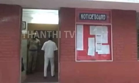 நெல்லையில் குற்ற வழக்குகளில் சிக்கியவர்களின் பற்களை பிடுங்கிய விவகாரம் - மாநில மனித உரிமைகள் ஆணையம் அதிரடி உத்தரவு