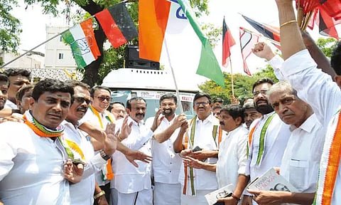 ஈரோட்டில் இருந்து கேரளாவுக்கு வைக்கம் போராட்ட நூற்றாண்டு நினைவு வாகன பிரசார பயணம்