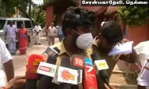 பற்களை பிடுங்கிய விவகாரத்தில் திடீர் திருப்பம்: கீழே விழுந்ததிலேயே தனது பற்கள் உடைந்து விட்டது - பாதிக்கப்பட்ட சூர்யா விளக்கம்