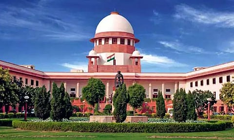 வெளிநாடுகளில் மருத்துவம் படித்த மாணவர்கள் விவகாரம் - மத்திய அரசுக்கு சுப்ரீம் கோர்ட்டு உத்தரவு