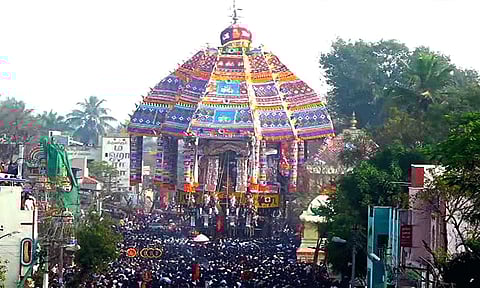 திருவாரூர் கோவில் தேரோட்டத்தின் போது ஊதுகுழல் விற்க தடை