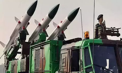 "மேக் இன் இந்தியா" இந்தியாவில் ராணுவ தளவாடங்கள் ஏற்றுமதி அதிகரிப்பு...!