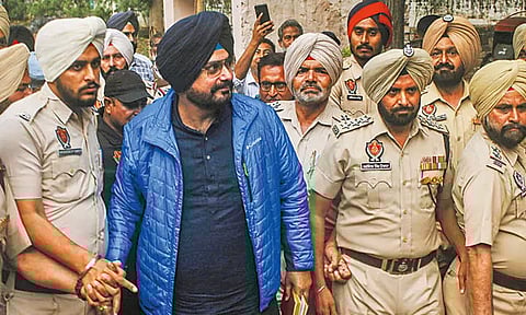 சிறையில் இருந்து விடுதலை ஆனார் சித்து