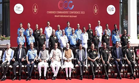 புதிய சவால்களை எதிர்கொள்ள முப்படைகளும் தயார் நிலையில் இருக்க வேண்டும் - பிரதமர் மோடி