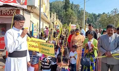 கிறிஸ்தவர்கள் குருத்தோலை ஞாயிறு பவனி