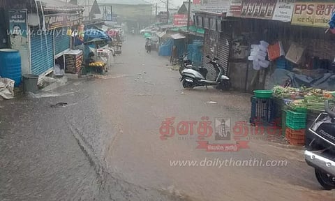 வால்பாறையில் பலத்த மழை