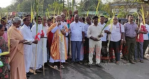 குருத்தோலை ஞாயிறு ஊர்வலம்