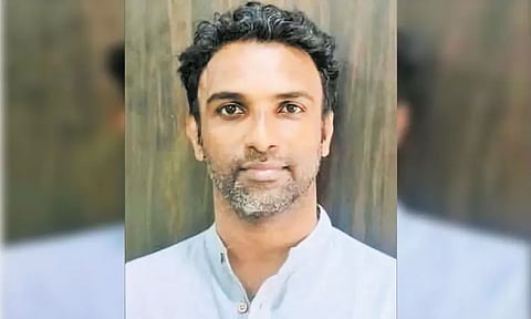 பாலியல் தொல்லை புகார்: கலாசேத்ரா பேராசிரியர் ஹரிபத்மன் கைது