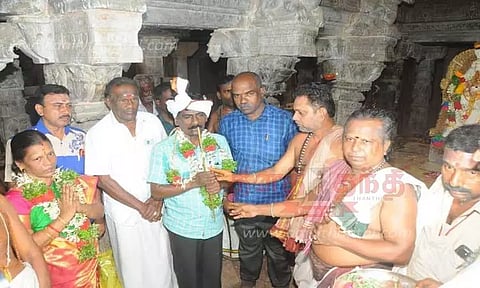 நெல்லையப்பர் கோவிலில் செங்கோல் வழங்கும் விழா