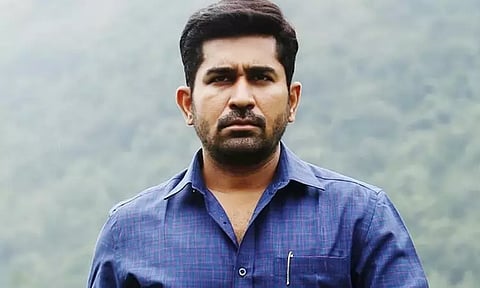 விஜய் ஆண்டனி படம் ரிலீஸ் தள்ளிவைப்பு