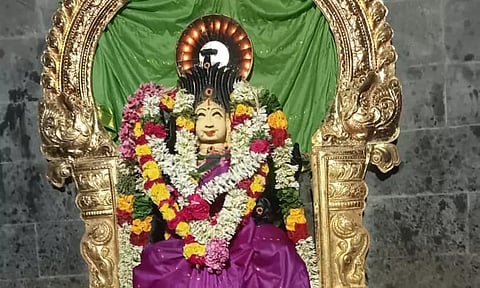 பெரிய பொன்னாச்சி அம்மன் கோவில் பங்குனி தேரோட்டம்