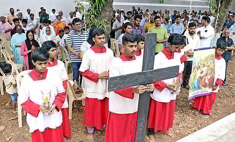 புனித வெள்ளி சிறப்பு பிரார்த்தனை