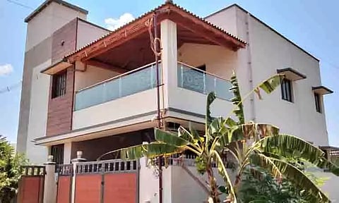 பணம் வரவு-செலவு கணக்கில் பிரச்சினை: நிதி நிறுவன உரிமையாளர் வீட்டில் பெட்ரோல் குண்டு வீச்சு