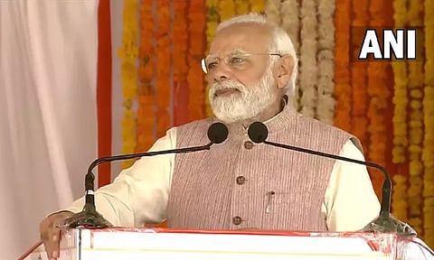 நான் தொடங்கி வைத்த வந்தே பாரத் எக்ஸ்பிரஸ் ரெயில் நம்பிக்கை, சுற்றுலாவை இணைக்கும்: பிரதமர் மோடி பேச்சு