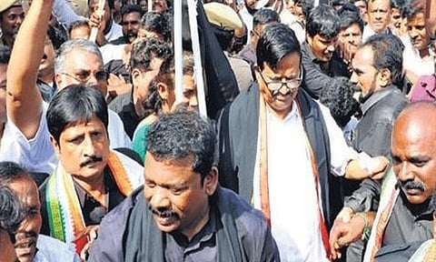 பிரதமரின் சென்னை வருகைக்கு எதிர்ப்பு தெரிவித்து, போராட்டம் நடத்திய காங்கிரசார் மீது வழக்குப்பதிவு