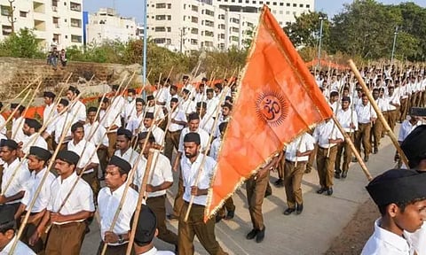 தமிழ்நாட்டில் ஆர்.எஸ்.எஸ். பேரணி நடத்த அனுமதி - சுப்ரீம் கோர்ட்டு அதிரடி
