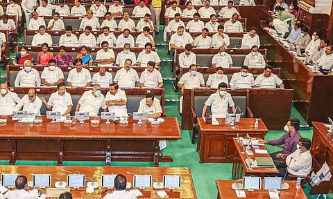 சென்னை சூப்பர் கிங்ஸ் அணியை தடை செய்ய வேண்டும்...! சட்டசபையில் பா.ம.க எம்.எல்.ஏ கோரிக்கை- என்ன காரணம்...?