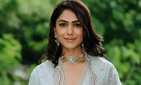 சீதா ராமம் 2-ல் நடிக்க விருப்பம் - மிருணாள் தாக்கூர்