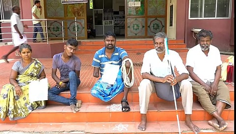 மாற்றுத்திறனாளிகள் போராட்டம்