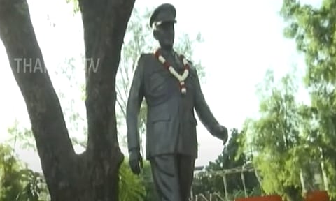 ஹெலிகாப்டர் விபத்தில் உயிரிழந்த முப்படைகளின் முன்னாள் தலைமை தளபதியின் சிலை திறப்பு