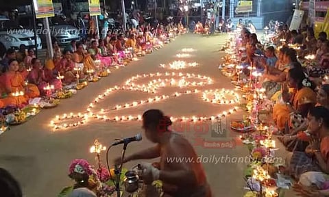 அந்தியூர் பத்ரகாளியம்மன் கோவிலில் திருவிளக்கு பூஜை