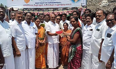 அ.தி.மு.க. சார்பில் நீர், மோர் பந்தல்