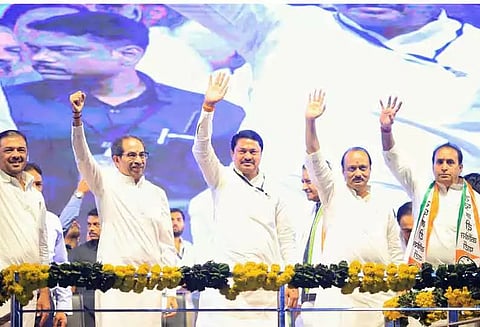 'நாட்டுக்காக வாழ்க்கையை அர்ப்பணிப்பது தான் எங்களின் இந்துத்வா'- உத்தவ் தாக்கரே பேச்சு