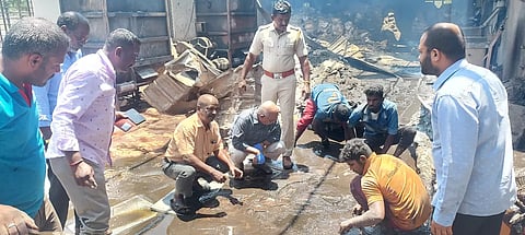 ஊதுபத்தி தொழிற்சாலையில் பயங்கர தீ விபத்து