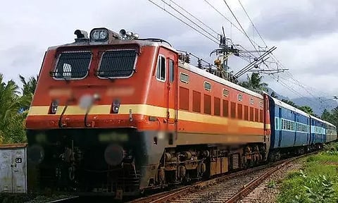 துவாரகாவில் இருந்து மதுரைக்கு சிறப்பு ரெயில் சேவை - தெற்கு ரெயிவே அறிவிப்பு