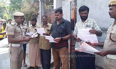 விழிப்புணர்வு துண்டு பிரசுரம் வினியோகம்